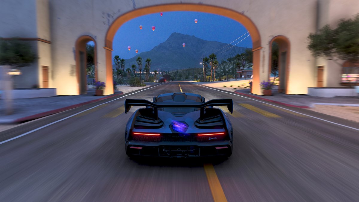 Forza horizon 4 как получить машины. Forza Horizon 5 контроллер. Forza Horizon спидометр. Forza Horizon 4: Japanese Heroes car Pack. Forza Horizon 5 шлем конструктора.