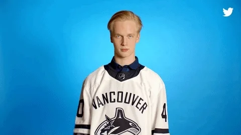 looking elias pettersson GIF by Twitter